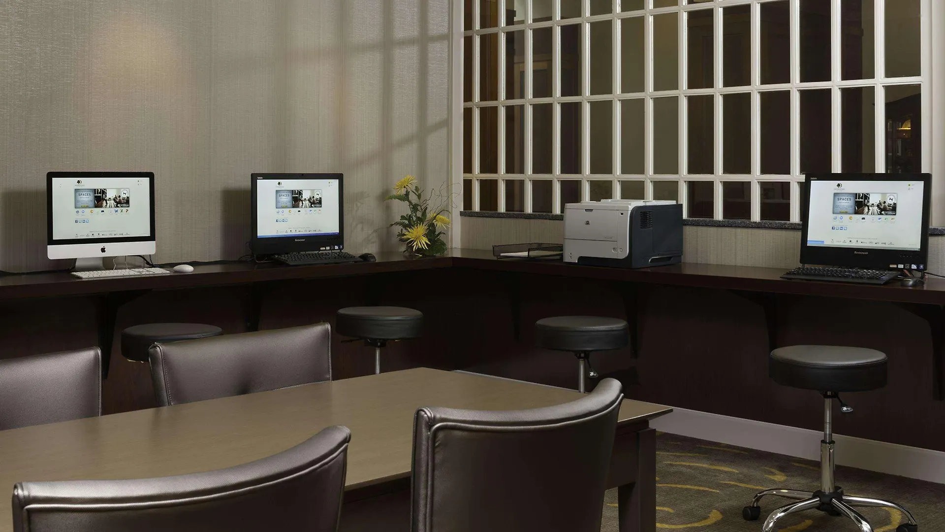 Doubletree By Hilton Hotel Williamsburg