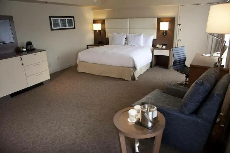 Doubletree By Hilton Hotel Williamsburg